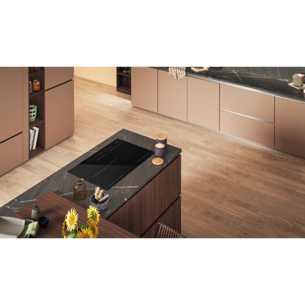 Hotpoint TS 6477C CPNE 77cm Easy Clean CleanProtect Induction Hob in Black - Ex Display demo