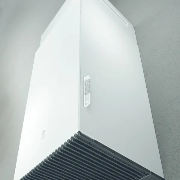 Elica HAIKU-32-WH Haiku 32cm Wall-Mounted Chimney Cooker Hood in White_close