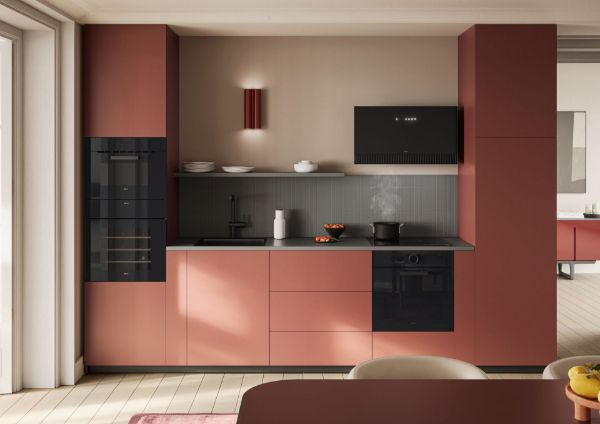 Elica SUPER-PLAT-BLK 90cm Super Plat Wall Mounted Cooker Hood in Black_kitchen view