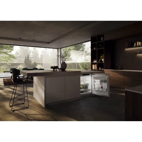 Liebherr URd 365i Prime Undercounter Integrated Fridge with EasyFresh_room view