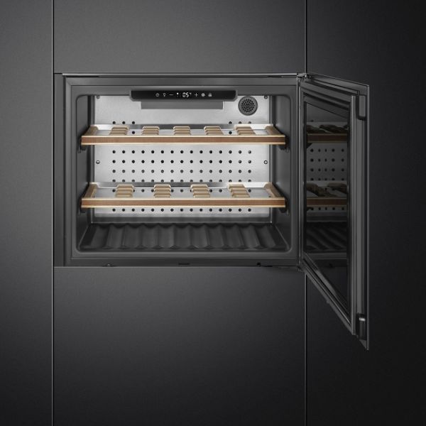 Smeg CVI121B3 45cm Height Linea Wine Cooler with Reversible Hinge In Midnight Black _ fitted empty open
