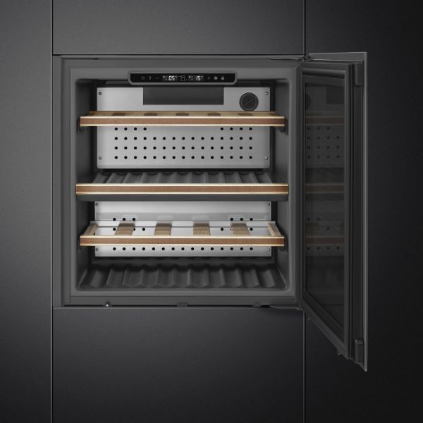 Smeg CVI129B3 60cm Height Linea Wine Cooler with Reversible Hinge In Midnight Black_ front view door open 