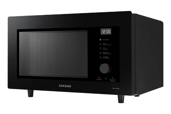 Samsung MC32DG7646CKE3 32L All-In-One Combi Microwave Oven with Air Fry - Black_angled view