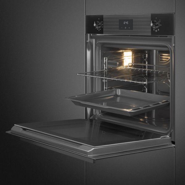 Smeg SF6100VB3 60cm Linea Multifunction Single Oven Midnight Black shelves