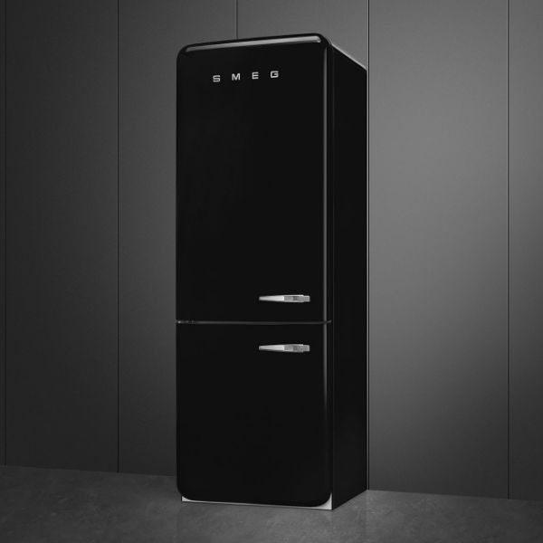 Smeg FAB38LBL5 70cm 50s Style Fridge Freezer Left Hand Hinge In Black_front