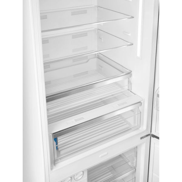 Smeg FAB38RWH5 70cm 50s Style Fridge Freezer Right Hand Hinge In White_inside