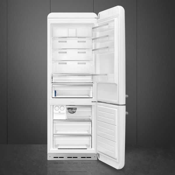 Smeg FAB38RWH5 70cm 50s Style Fridge Freezer Right Hand Hinge In White_open