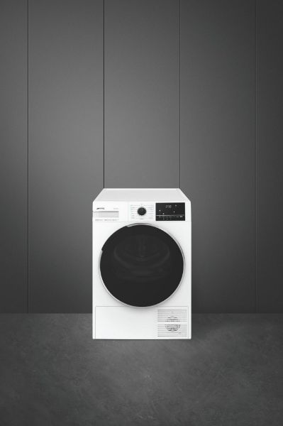 Smeg DNP83SEUK 60cm 8kg Heat Pump Condenser Tumble Dryer In White _ standard view