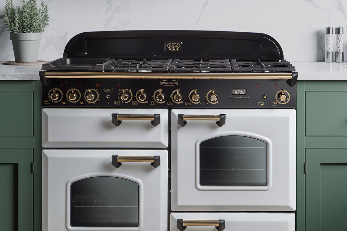 What are the benefits of a Range Cooker?