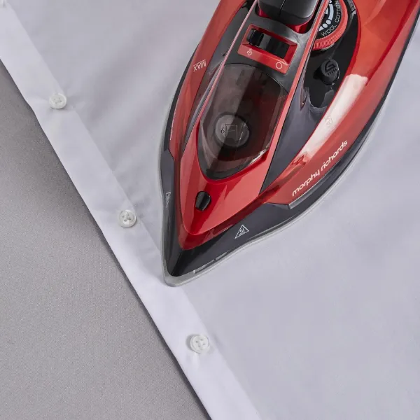 Morphy Richards 303250 EasyCharge Cordless Steam Iron - Red_edge