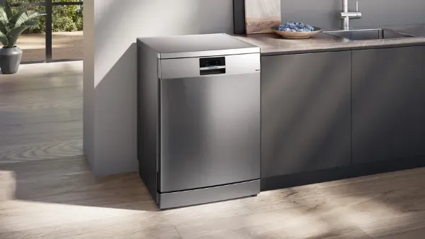 Siemens SN27TI02CE iQ700 60cm Freestanding Dishwasher in Brushed Steel Anti-fingerprint_room view
