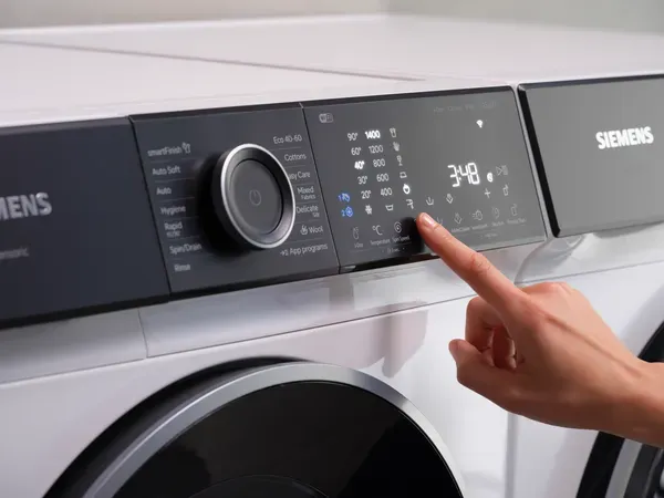 Siemens WG46H2AXGB iQ500 Washing machine, front loader 9 kg 1600 rpm, Silver inox controls 2