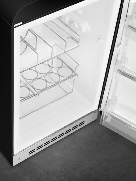 Smeg FAB10HRBL6 55cm 50s Style Black Small Right Hand Hinged Home Bar Fridge_shelves