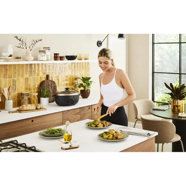 Morphy Richards 461016 Sear and Stew Slow Cooker 6.5L - Rose Gold_prep