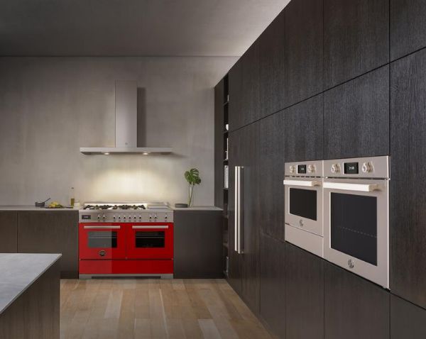 Bertazzoni Professional 120cm Dual Fuel Range Cooker with Twin Oven in Rosso_Lifestyle