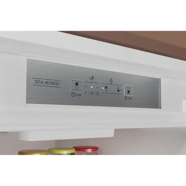 Hotpoint HTC20T322 built in fridge freezer temperature