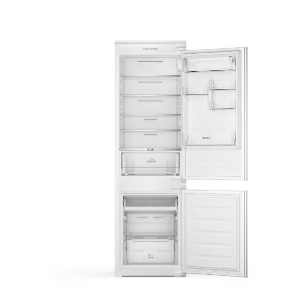 Hotpoint HTC18 T112 UK built in fridge freezer open