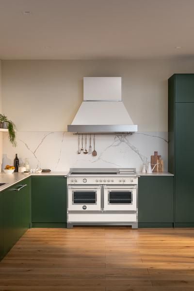 Bertazzoni Heritage 120cm Induction  Range Cooker Twin Oven with Griddle Dual Fuel in Avorio_Lifestyle