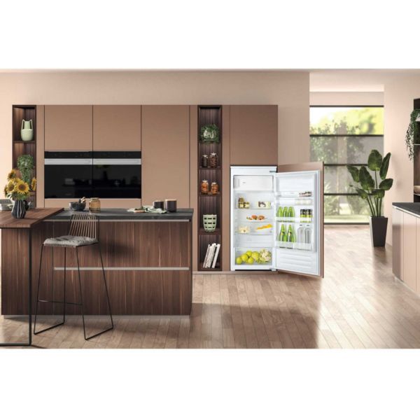 Hotpoint 171 HSZ 12 A2D.UK 2 Litre In-column Integrated Fridge with Ice Box open 2
