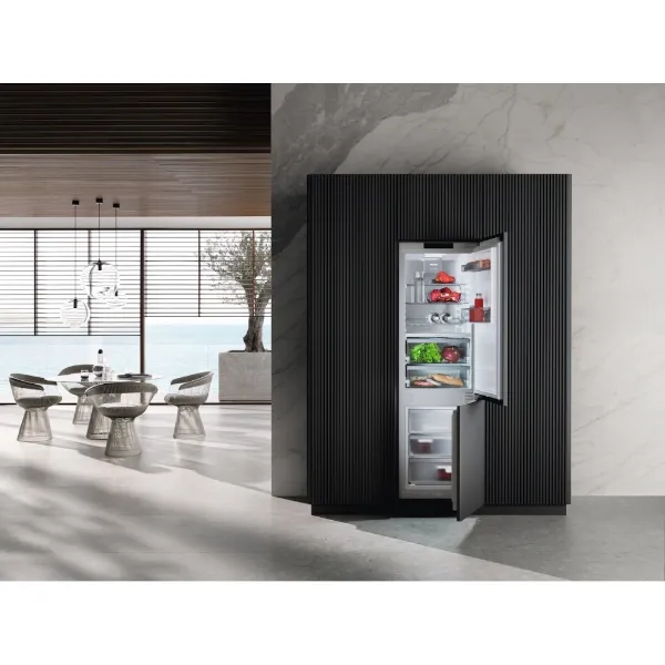 Miele KFN7744C Full Size Integrated Frost Free Fridge Freezer
