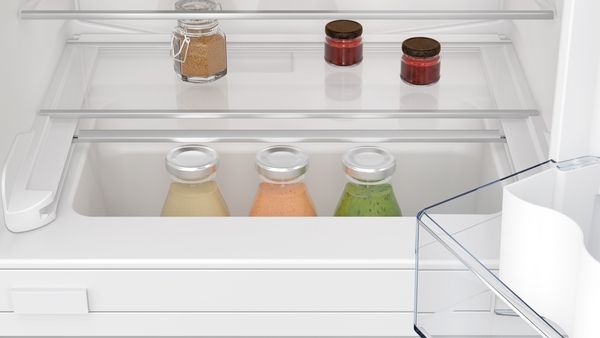 Neff KU2222FD0G Built Under Fridge With Freezer Section 