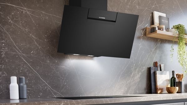 Siemens LC87KFN60B 80cm iQ300 80cm Wall-mounted Cooker Hood in Black
