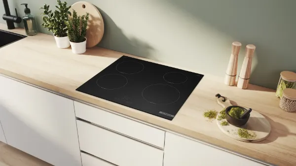 Bosch PIE61ABB5E Series 4 60cm Induction Hob in Matt Black