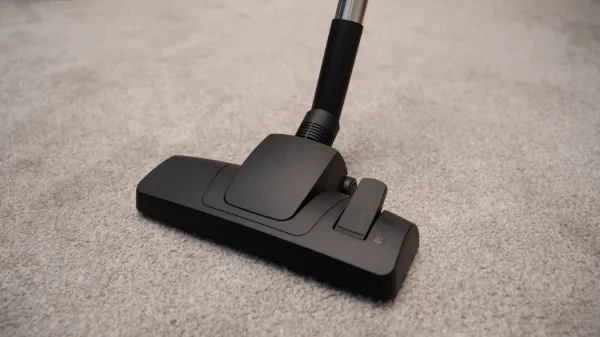 Numatic Henry XL Plus Vacuum Cleaner - Red_carpet