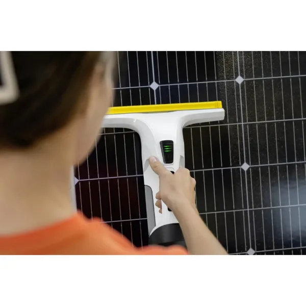 Kärcher WV5 Ultra Care Window Vac - White_tiles